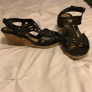 Croft and Barrow Black Wedges